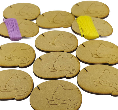 Sleeping Cat Design Bobbin – Wooden Cross Stitch and Embroidery Thread Holder with a small gap on the top left to secure your thread in place. Perfect for organising sewing and craft supplies