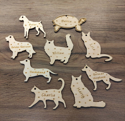 Personalised Christmas Cat Bauble with custom engraving, wooden holiday ornament for Christmas tree decoration