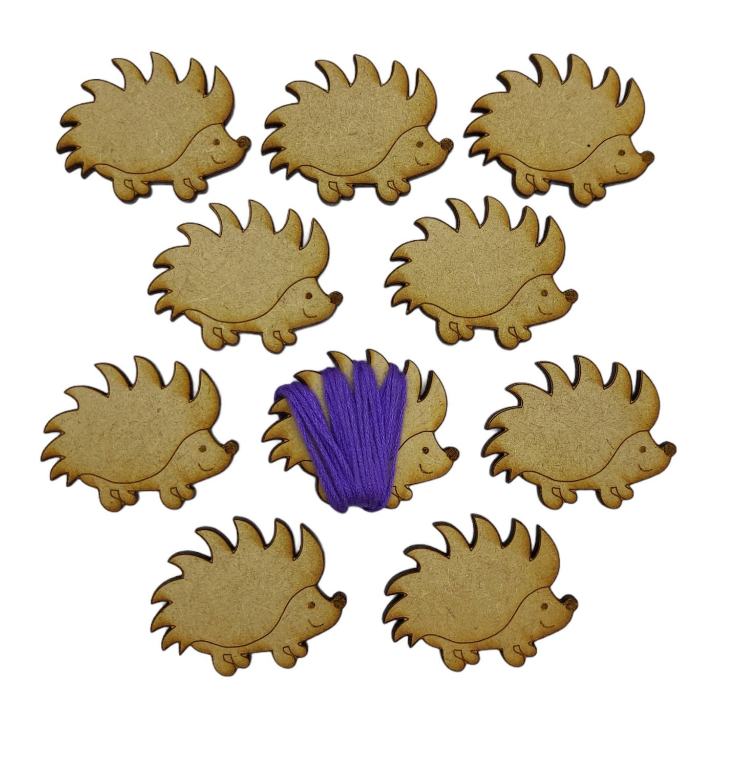 Hedgehog-shaped bobbin for keeping your thread tidy and organised.