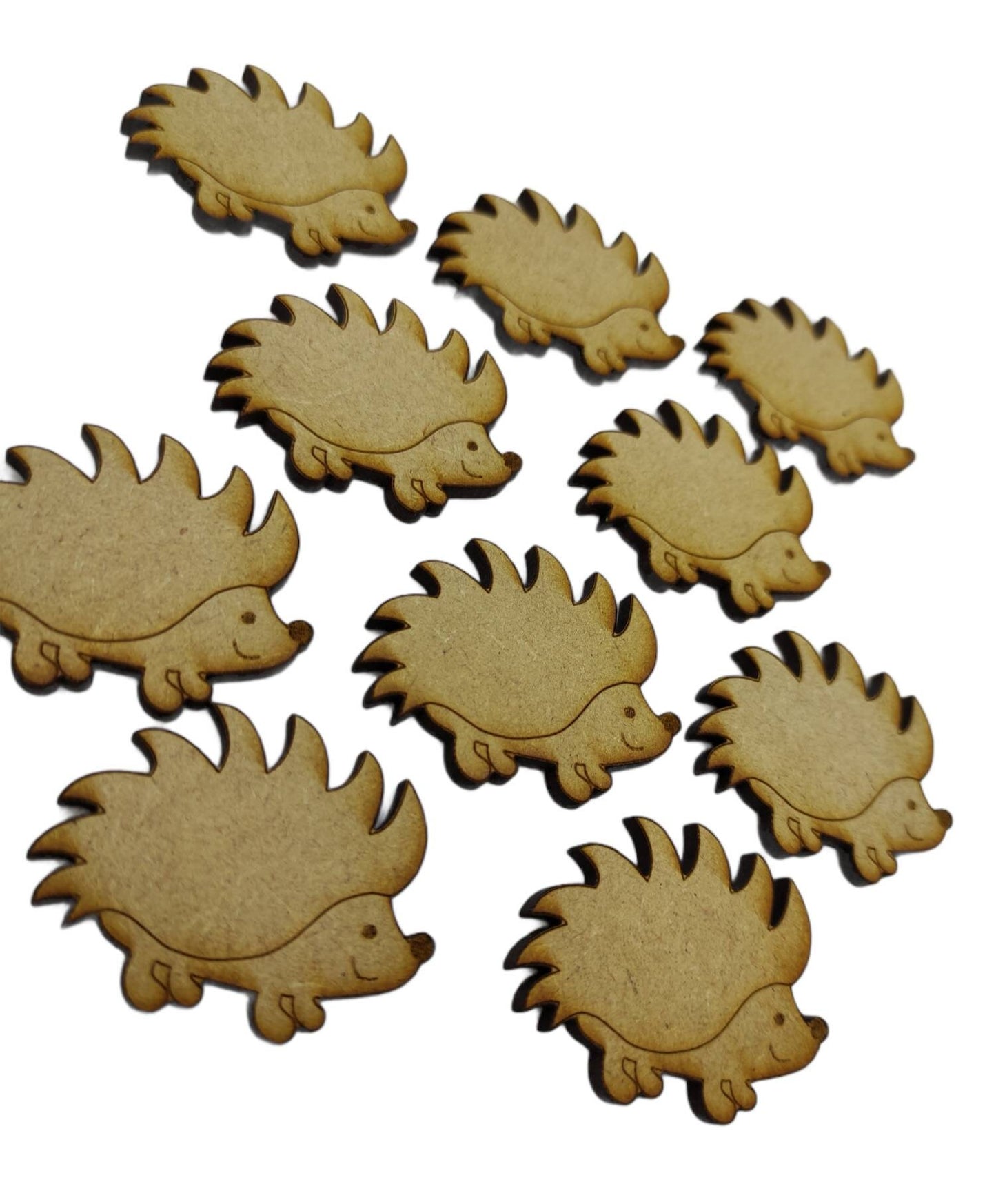 Hedgehog-shaped bobbin for keeping your thread tidy and organised.
