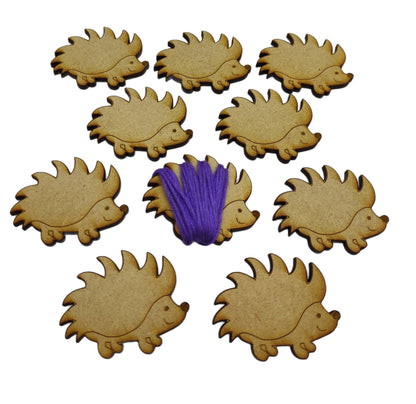 Hedgehog-shaped bobbin for keeping your thread tidy and organised.