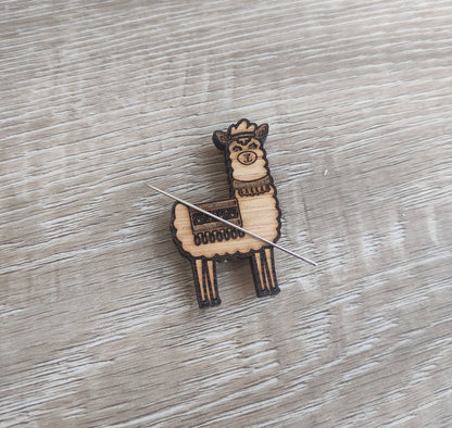 Llama needle minder with a strong magnet, designed to keep your needles organised and prevent them from getting lost.