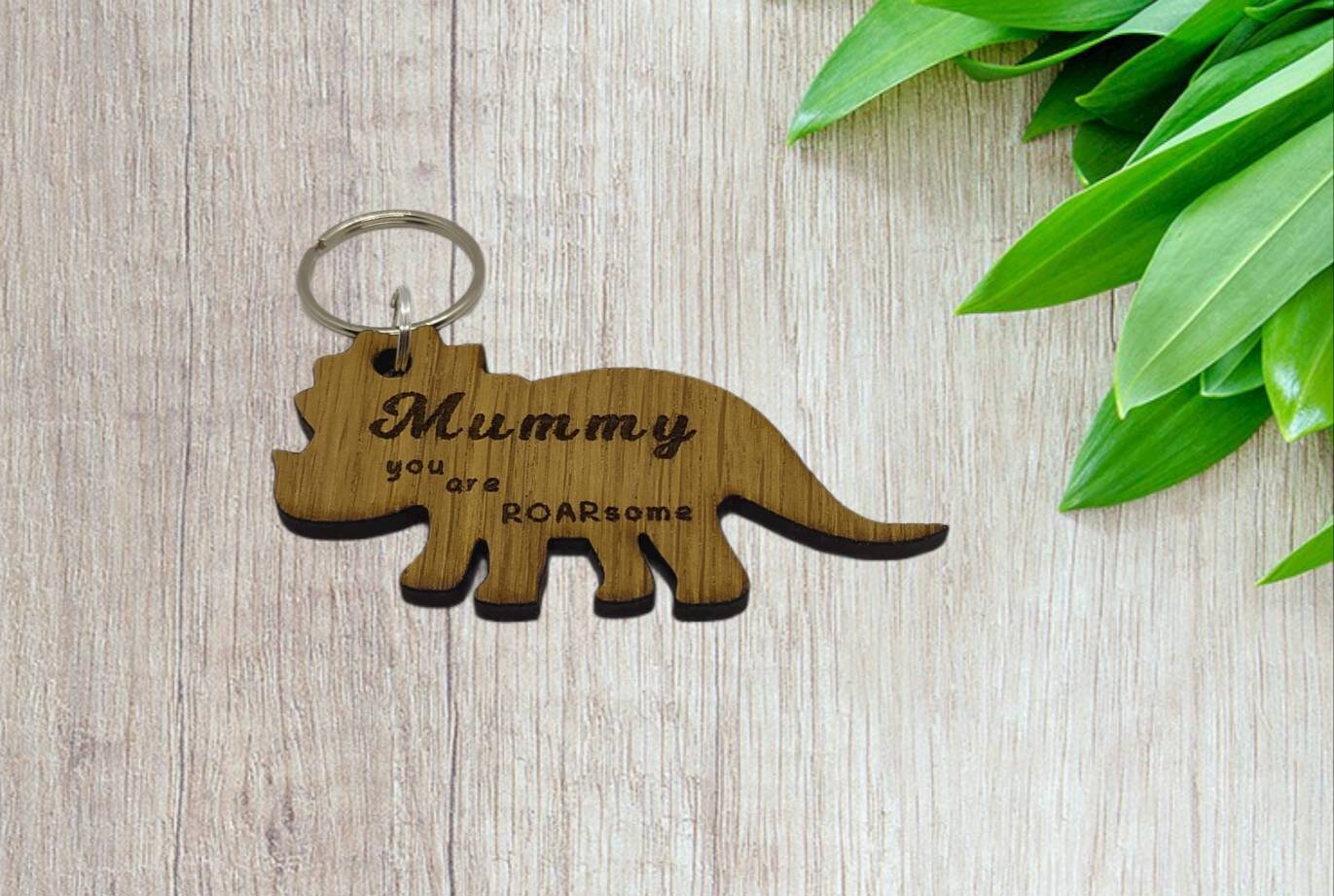 Triceratops Keychain with "Mummy You Are ROARsome" Engraved – Personalised Oak Veneer Gift