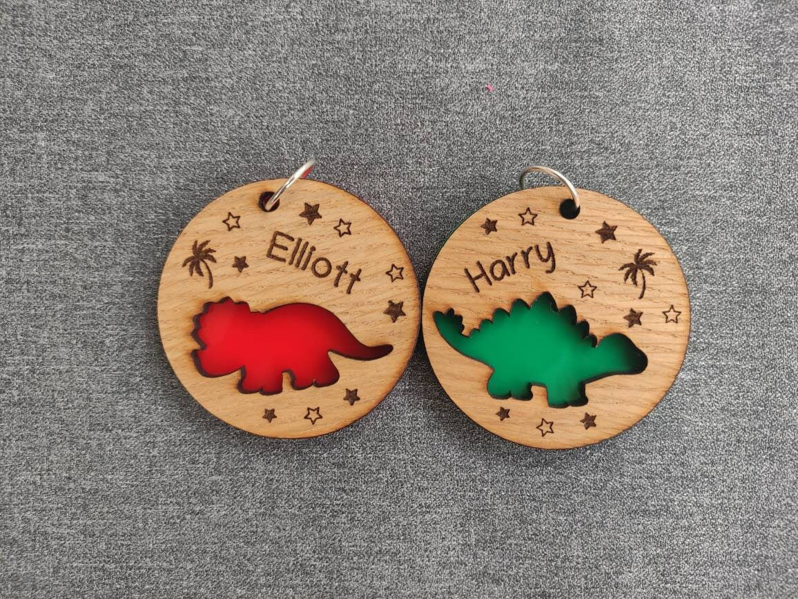 Personalised Kids Keychain – Fun Animal Design on Oak Veneer, Engraved with Any Name, Perfect for School Bags or Luggage