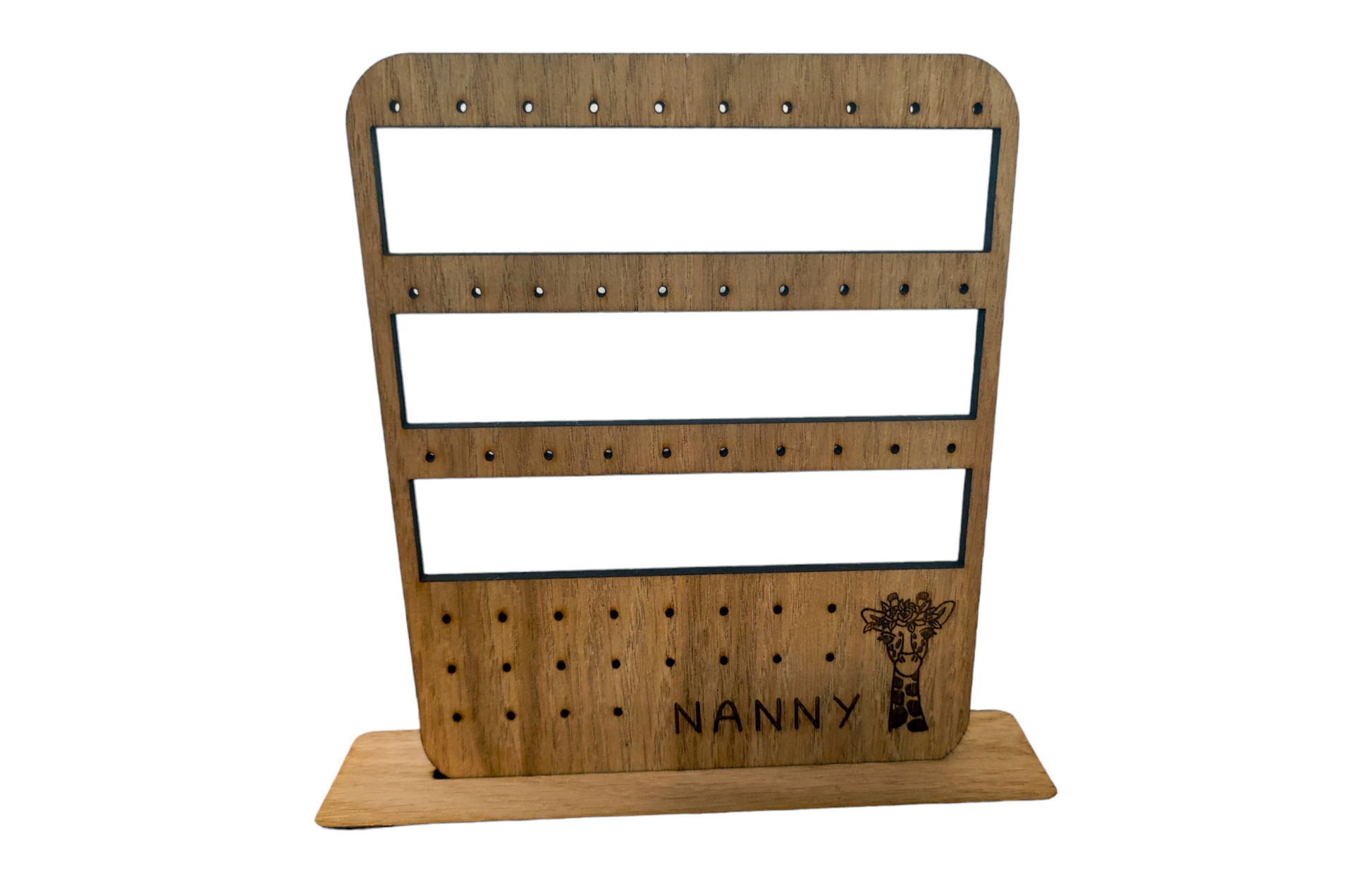 Personalised wooden earring holder for studs & hoops/hook, wit 3 rows for Hoops/Hooks and 3 row for studs. With a Giraffe design.